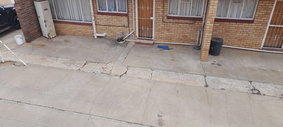 2 Bedroom Property for Sale in Elandsheuwel North West